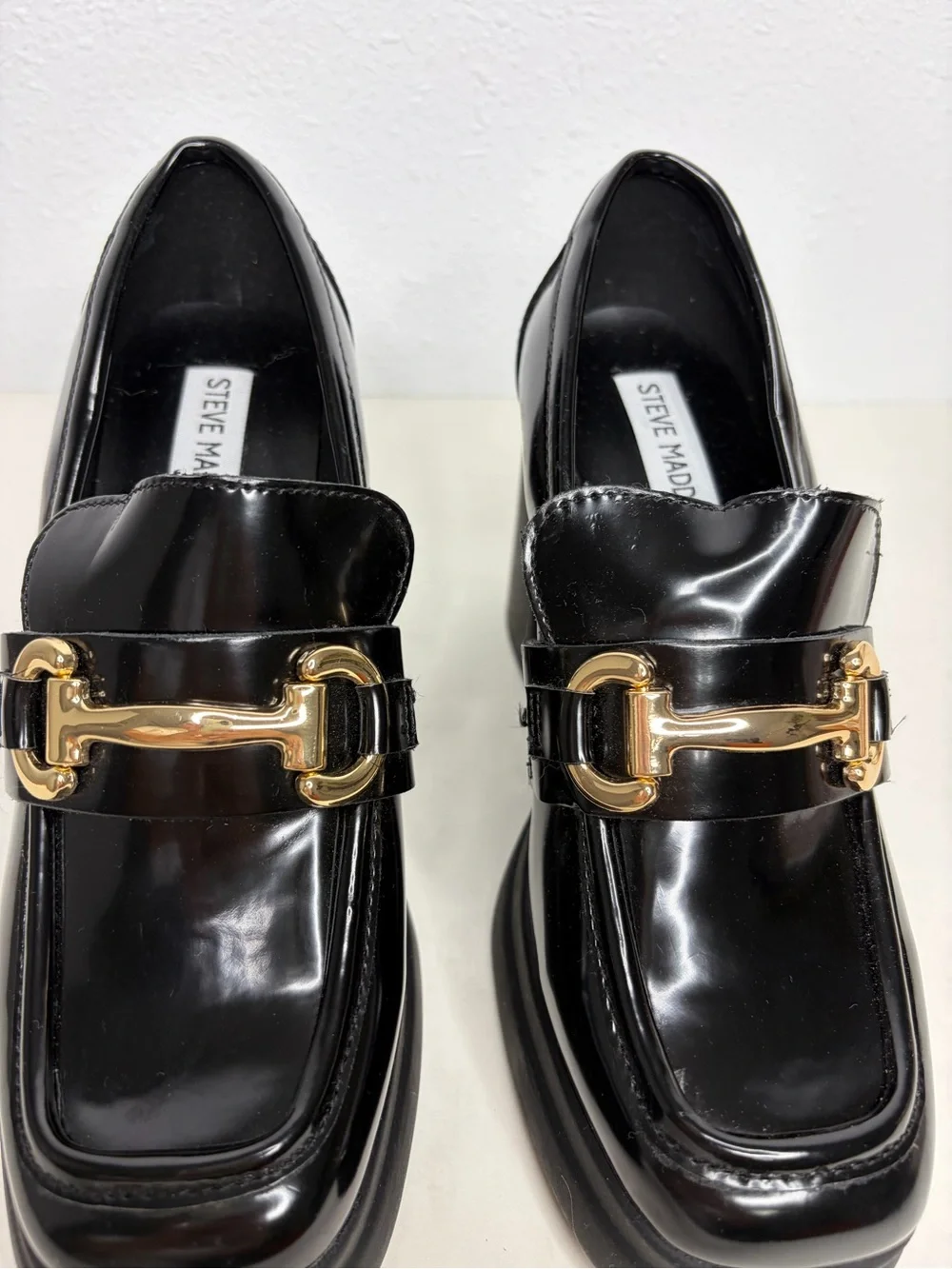 New Steve Madden Ginni Black Patent Platform Loafer with Gold Hardware size 6.5